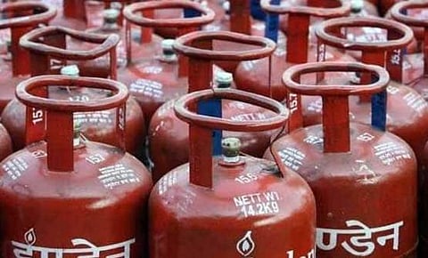 எரிவாயு சிலிண்டர் விலை உயர்வு