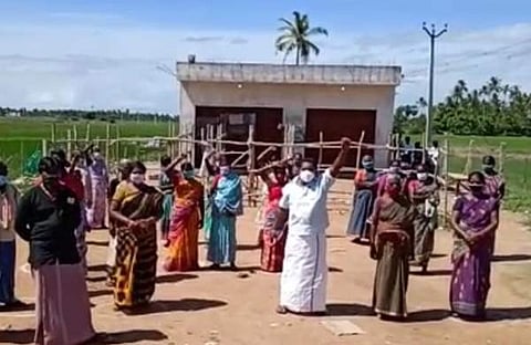 மன்னார்குடியில் டாஸ்மாக் கடையை மூட வலியுறுத்தி ஆர்ப்பாட்டம்