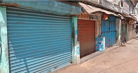 சோளிங்கரில் மதியம் 2 மணி வரை மட்டுமே கடைகள் திறக்க முடிவு