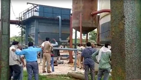 நாக்பூரில் சர்க்கரை ஆலை பாய்லர் வெடித்து 5 பேர் பலி