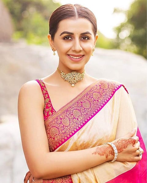 தமிழ் நடிகை நிக்கி கல்ராணிக்கு கரோனா