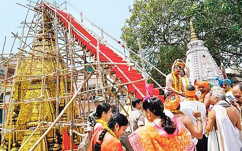 காசி ஆலயம்- கும்பாபிஷேகம் செய்த தமிழர்