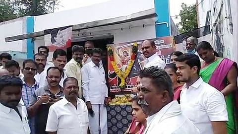 சுதந்திரப் போராட்ட வீரா் ஓண்டிவீரன் நினைவு தினம்