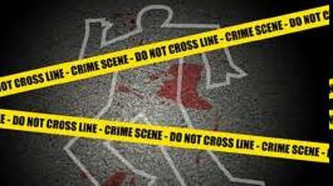 ஹவுஸ் காஸில் மரத்தில் தொங்கிய நிலையில் ஆண், பெண் உடல்கள் கண்டெடுப்பு!