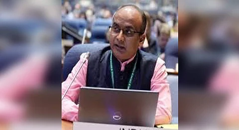மத்திய சுற்றுச்சூழல், வனத்துறை மற்றும் காலநிலை மாற்றத் துறையின் இணைச் செயலாளர் சுஜித் குமார் பாஜ்பாய்