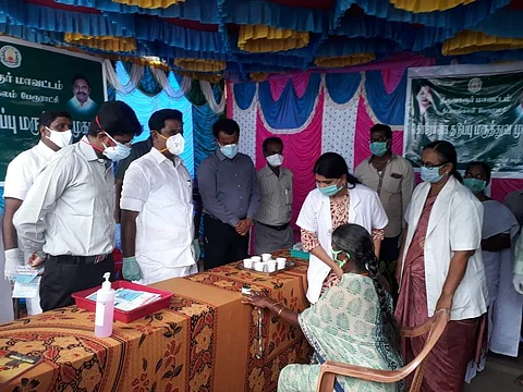 நீடாமங்கலத்தில் கரோனா தடுப்பு மருத்துவமுகாம்