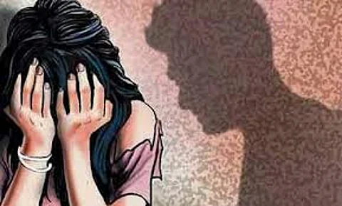 புதுதில்லியில் 12 வயது சிறுமிக்கு பாலியல் வன்கொடுமை