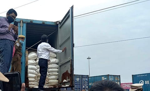 அப்புறப்படுத்தப்படும் அம்மோனியம் நைட்ரேட்