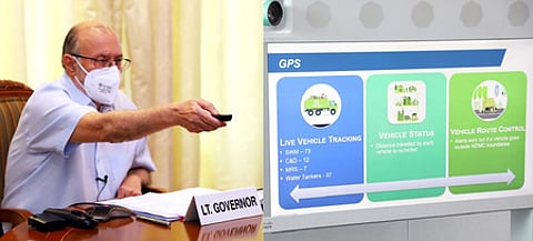 புதுதில்லி முனிசிபல் கவுன்சில் (என்டிஎம்சி) சாா்பில் வெள்ளிக்கிழமை தொடங்கப்பட்ட ஐசிசிசி மையத்தை காணொலிக் காட்சி வழியில் தொடங்கி வைக்கிறாா் துணை நிலை ஆளுநா் அனில் பய்ஜால்.