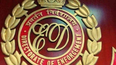 ஐஏஎஸ் அதிகாரி, முன்னாள் எம்எல்ஏ வீடுகளில் அமலாக்கத்துறை சோதனை:
ரூ. 90 லட்சம் ரொக்கம், 13 கிலோ வெள்ளி கட்டிகள் பறிமுதல்