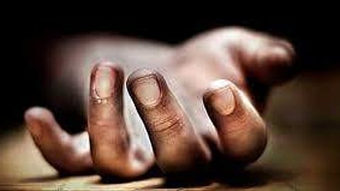 தொழிலாளி தற்கொலை