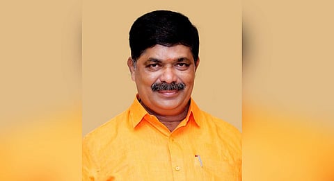 கர்நாடக மாநிலத்தின் உணவுத்துறை அமைச்சர் கோபாலையா