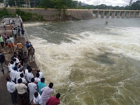 அமராவதி அணையில் இருந்து பாசனத்திற்காக தண்ணீர் திறப்பு