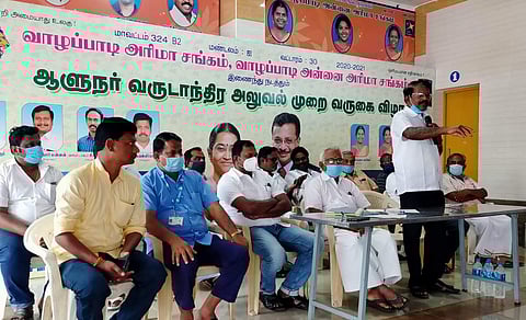 வாழப்பாடியில் ஞாயிற்றுக்கிழமை நடைபெற்ற கூட்டுறவு பால் உற்பத்தியாளர்கள் சங்க பணியாளர்கள் சங்க பொதுக்குழு கூட்டம்.