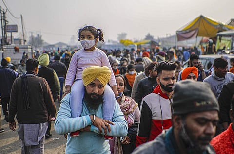 வேளாண் சட்டங்களை நிறுத்தி வைக்க நேரிடும்: உச்ச நீதிமன்றம்