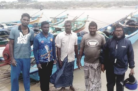 கரை திரும்பிய மீனவர்கள்