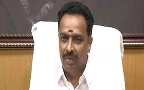 பழைய பாஸ் மூலம் பள்ளி மாணவர்கள் பேருந்தில் செல்லலாம்: எம்.ஆர். விஜயபாஸ்கர்
