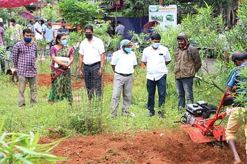 பண்ணைக் கருவிகள் மூலம் அளிக்கப்பட்ட செயல் விளக்கம்.