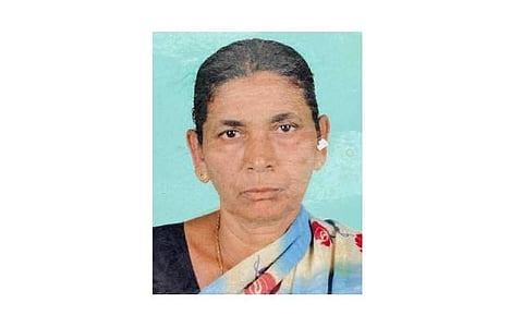 லட்சுமி(50).