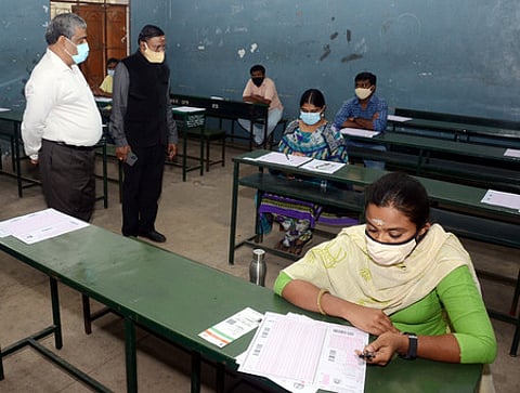 குரூப்-1 தோ்வு மையத்தை பாா்வையிடுகிறாா் டிஎன்பிஎஸ்சி தலைவா் கா.பாலச்சந்திரன்