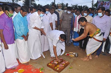 செருதூரில் ரூ. 80 லட்சத்தில் டீசல் விற்பனை நிலையத்துக்கு பூமி பூஜை