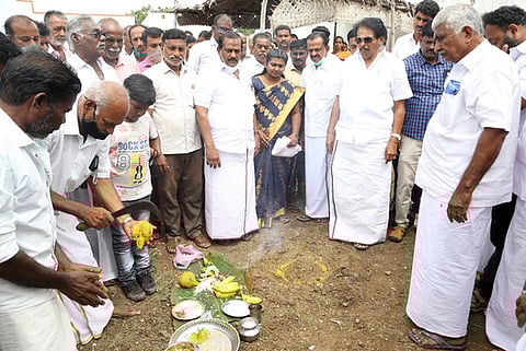 அருப்புக்கோட்டையில் 3 திட்டப் பணிகளுக்கு பூமிபூஜை