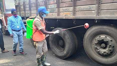 கேரளத்தில் பறவைக் காய்ச்சல்: கூடலூா் அருகே தமிழக எல்லையில் முன்னெச்சரிக்கை நடவடிக்கை