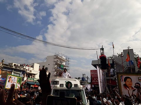 திருப்பூரில் பிரசாரத்தின்போது முதல்வர் எடப்பாடி பழனிசாமி.