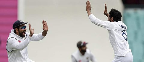 ஸ்டீவ் ஸ்மித் ரன் அவுட்: ஜடேஜா உற்சாகம்