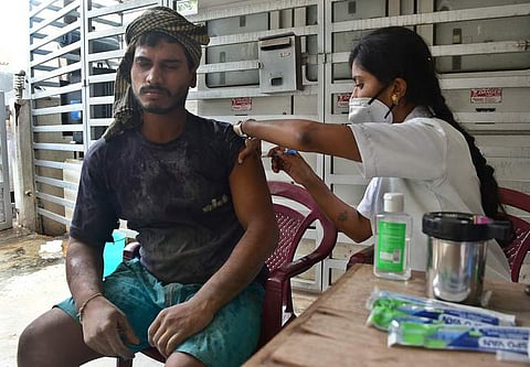 தமிழகத்தில் 5ம் கட்ட மெகா சிறப்பு தடுப்பூசி முகாம் தொடங்கியது