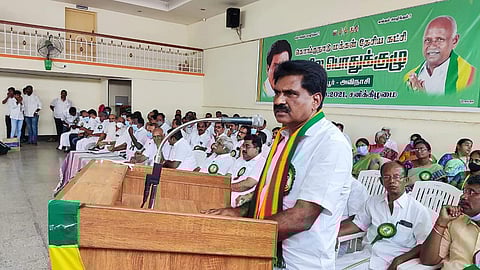 கூட்டத்தில் பேசிய ஈஸ்வரன் எம்எல்ஏ