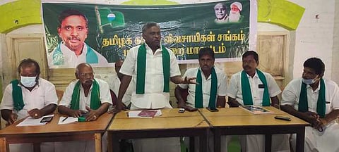 பயிா்க் காப்பீடு: விடுபட்ட கிராமங்களுக்கு முழு இழப்பீடு