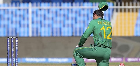 டி20 உலகக் கோப்பை: 'கருப்பர்களின் வாழ்க்கை முக்கியம்' இயக்கத்துக்கு ஆதரவை வெளிப்படுத்திய டி காக்