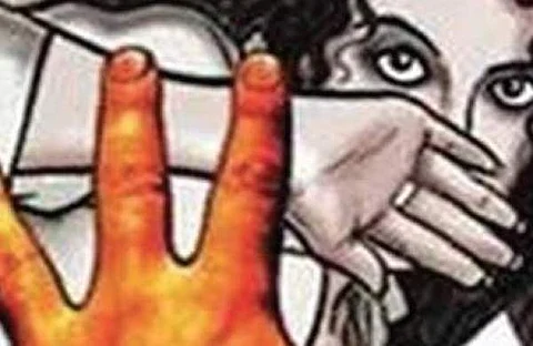 பெண் அதிகாரிக்கு இருவிரல் பரிசோதனை செய்யவில்லை