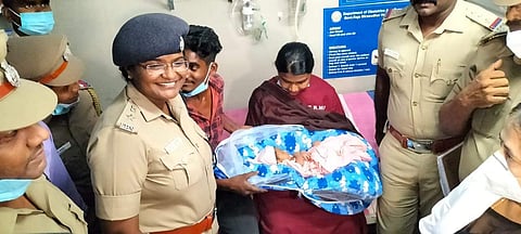 தஞ்சாவூர் அரசு மருத்துவமனையில் கடத்தப்பட்ட குழந்தை 30 மணி நேரத்தில் மீட்பு