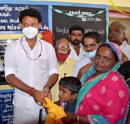 அமைச்சா் அன்பில் மகேஷ் பொய்யாமொழி