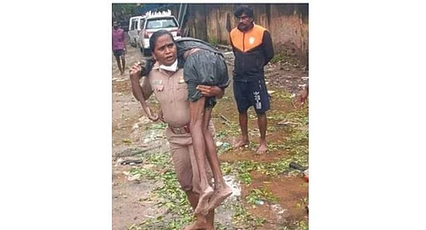 சென்னையில் காவல் ஆய்வாளர் ராஜேஸ்வரி தோளில் சுமந்து சென்று மீட்ட இளைஞர் மரணம்