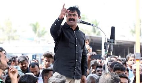 மாணவி தற்கொலைக்குக் காரணமான பள்ளி நிர்வாகத்தின் மீதும் கடும் நடவடிக்கை எடுக்க வேண்டும்: சீமான்