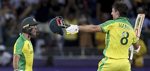 ஃபோர்களும் சிக்ஸர்களுமாகப் பறந்த டி20 உலகக் கோப்பை இறுதிச்சுற்று: ஹைலைட்ஸ் விடியோ