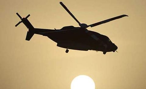 இந்திய விமானப்படை ஹெலிகாப்டர் தரையிறங்கும் போது விபத்து