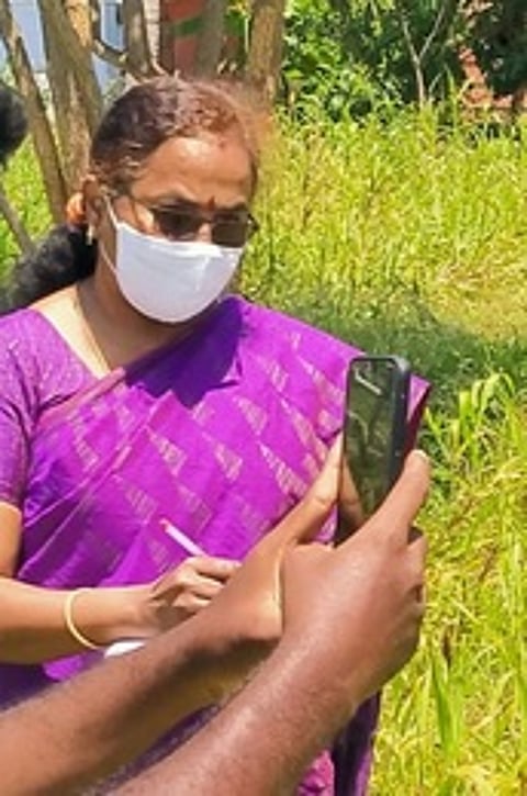 உயிரிழந்த வேளாண் உதவி இயக்குநா் வசுமதி.