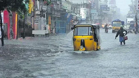 தென் மாவட்டங்களுக்கு ரெட் அலர்ட்! அதி கனமழைக்கு வாய்ப்பு!