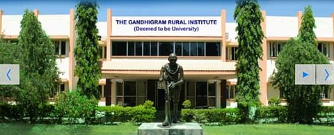 விண்ணப்பித்துவிட்டீர்களா..? உதவி பேராசிரியர் பணிக்கு விண்ணப்பங்கள் வரவேற்பு