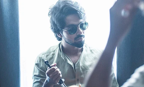 ''வெறும் ரூ.200 தான்'' - ரசிகருக்கு பதில் சொன்ன ஜி.வி.பிரகாஷ்