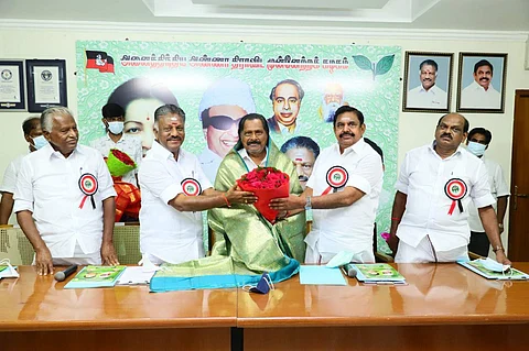 அதிமுக தற்காலிக அவைத் தலைவராக தமிழ்மகன் உசேன் நியமனம்