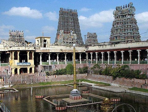 புத்தாண்டு அன்று கோயில்களில் நள்ளிரவு சாமி தரிசனத்திற்கு தடையில்லை: அமைச்சர் சேகர் பாபு பேட்டி