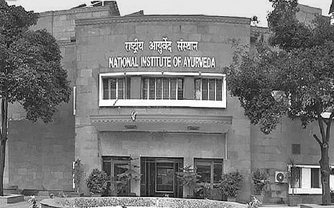 வேலை... வேலை... வேலை...