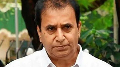 anil-deshmukh070938