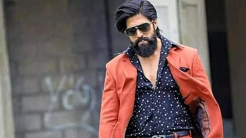 ராவணனாக நடிக்கும் கே.ஜி.எஃப் யாஷ்!