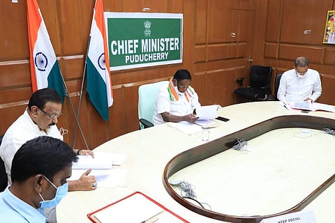 புதுச்சேரியில் காங்கிரஸ் அரசு பெரும்பான்மையை இழந்தது: சபாநாயகர்